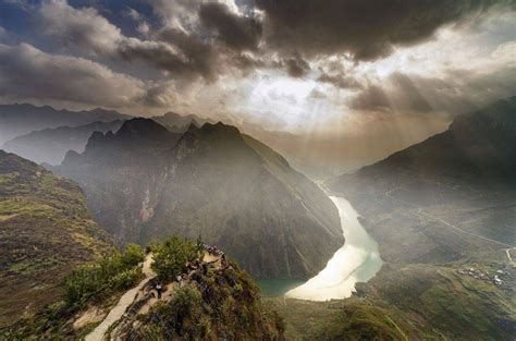 Dong Van Karst Plateau - The spectacular hill-tribe region in Ha Giang