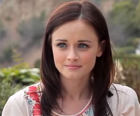 Alexis Bledel Biography - Facts, Childhood, Family Life & Achievements