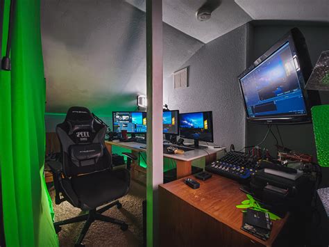 Apparently This is a Trend - 2 PC streaming Setup - ask away : r/mixer