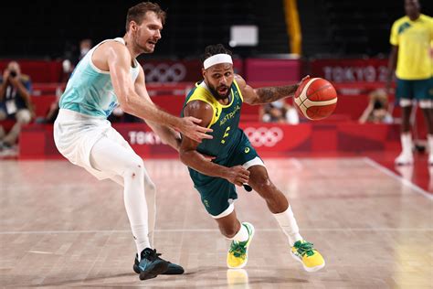 Patty Mills scores 42 to lead Australia past Slovenia for bronze medal | NBA.com