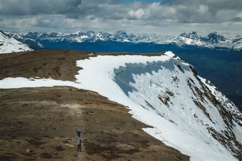 Hiking in Jasper National Park: 20 best hikes for all levels