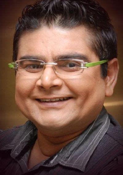 Deven Bhojani Wiki, Height, Age, Wife, Children, Family, Biography ...