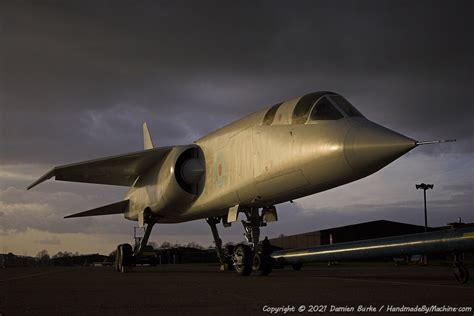 Thunder & Lightnings - British Aircraft Corporation TSR2 - Survivor XR222