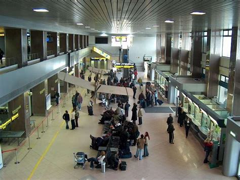 Bucharest’s main airport prepares to build new terminal | Romania Insider