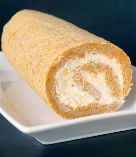 Pumpkin Roll with Cream Cheese Filling - My Gorgeous Recipes