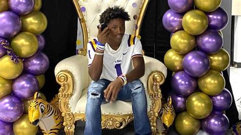 Five-star WR Dakorien Moore commits to LSU | TigerBait.com