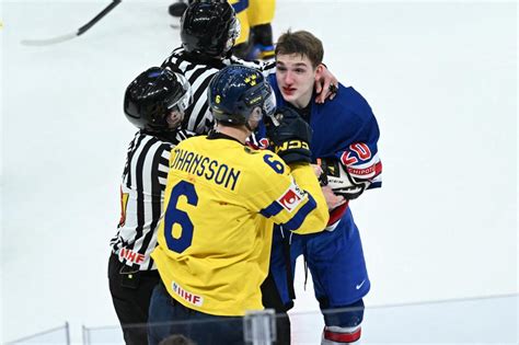 Lane Hutson fights, beats Swedish foe in World Juniors