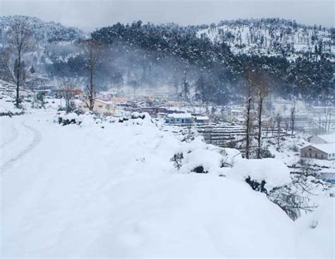 5 Dazzling Snowfall Experience in India - lifeberrys.com