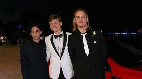 100+ PHOTOS: Miami State High School formal | Gold Coast Bulletin