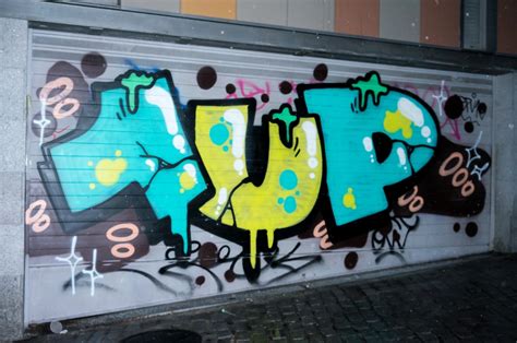 QUIÉNES son 1UP: la CREW de GRAFFITI MÁS FAMOSA del MUNDO