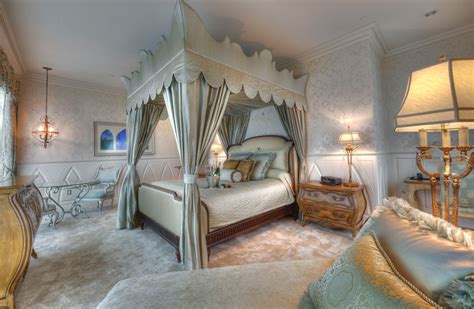 Fairy Tale Suite at the Disneyland Hotel « Disney Parks Blog