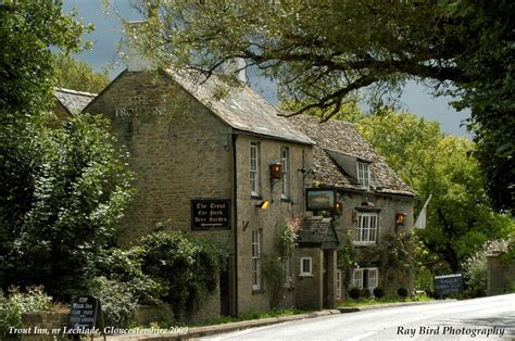 "The Trout Inn, nr Lechlade, Gloucestershire 2009" by Ray Bird at PicturesofEngland.com