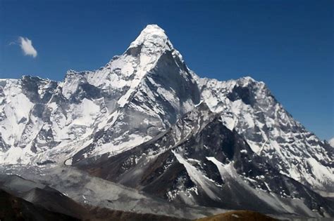 Lhotse South face Expedition 2024/2025 | Makalu Adventure