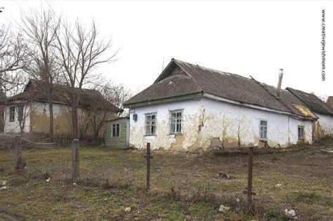 Vernacular Ukrainian Architecture In The Western Ukraine Countryside - creative jewish mom