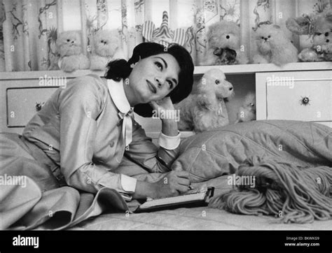 CONNIE FRANCIS in 1961 at her parents' home in Bloomfield, New Jersey Stock Photo - Alamy