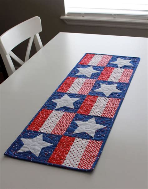 Stars and Stripes table runner -Free PDF Pattern! | Striped table runner, Table topper patterns ...