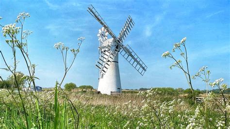 Norman Foster backs campaign to save Bourn Mill - BBC News