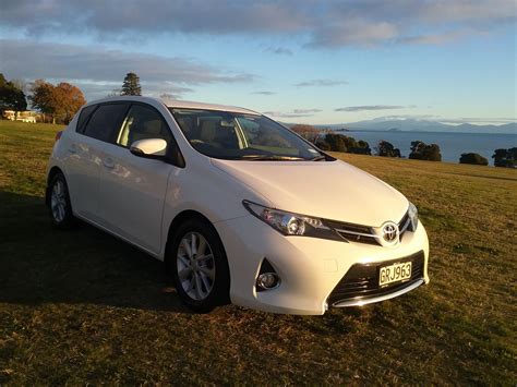 Toyota Corolla 2012 | GLX 1.8P HATCH CV