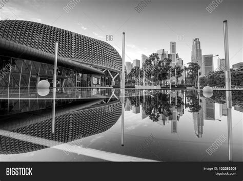 Esplanade Theatres On Image & Photo (Free Trial) | Bigstock