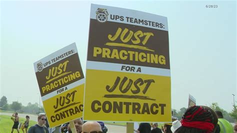 UPS, Teamsters heading back to negotiation table | whas11.com