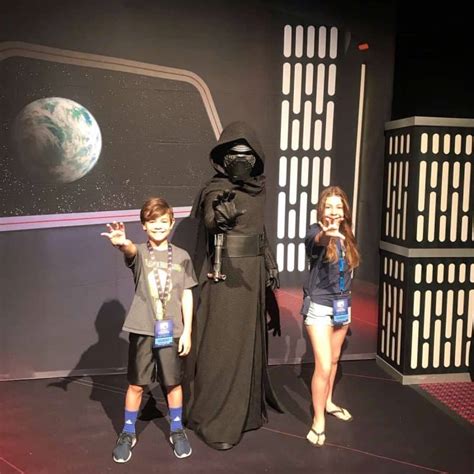 Star Wars Characters in Disneyland: Where to Find Them - Mommy Travels