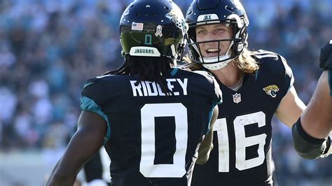 Jaguars QB Trevor Lawrence tallies 4 TDs vs. Tennessee Titans