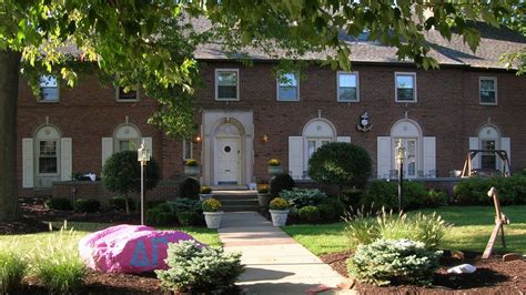 Delta Gamma Sorority House - Butler University - Meyer Najem