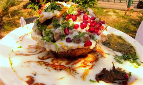 Lucknow's famous Basket Chaat is a *feeling*, said every chaat-lover ever!