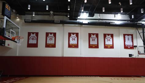 Tilman Fertitta scouting venues for new Rockets practice facility