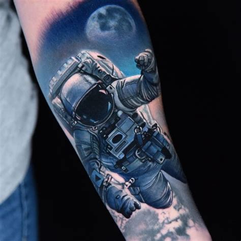 Astronaut Tattoos: 15 Ideas Embracing the Beauty of the Universe