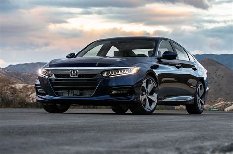 2018 Honda Accord Touring 2.0T Interior Review