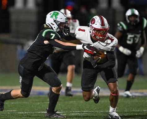 High school football: Gainesville holds off Roswell in Class 6A state semifinals - Gainesville Times