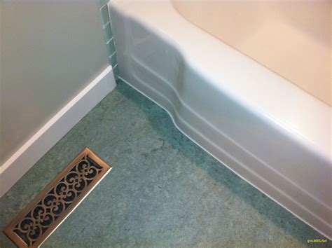 10 Brilliant Bathroom Baseboard Ideas - Get Ideas | Bathroom baseboard ...