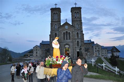 Orbis Catholicus Secundus: Nightly Procession at La Salette Shrine in France