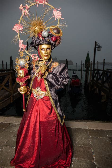 Carnevale di Venezia 2017 | Venice carnival costumes, Venetian carnival masks, Carnival costumes