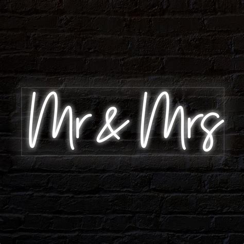 Mr & Mrs Neon Sign - Little Pineapple Neon