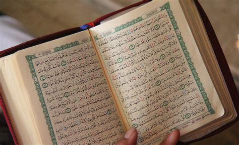 AL-QURAN YANG MENAKJUBKAN MEMBUATNYA MEMELUK ISLAM - Jakarta Islamic Centre