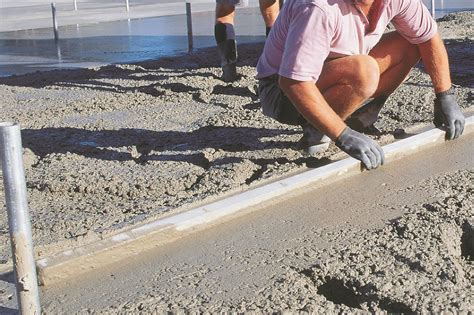 Guide to laying a concrete slab - Swan Cement