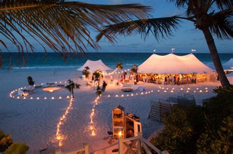 Best Beach Wedding Locations in USA - 2020 Guide - Butterfly Labs