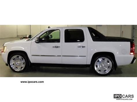 2007 Chevrolet Avalanche - Car Photo and Specs