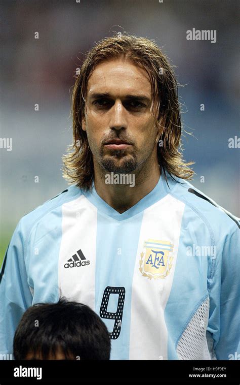 Batistuta Roma : Gabriel Batistuta Wikipedia - Det eneste som mangler ...