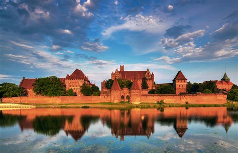 Malbork Castle - History and Facts | History Hit