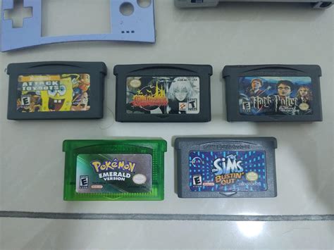 Gameboy Micro Silver + Pokemon Emerald & other games + Faceplates ...
