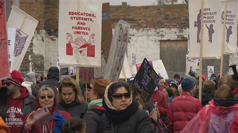 Chicago Teachers Strike Comes to an End, Classes Resume Friday | Chicago News | WTTW