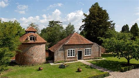 Wasing Park unveils new accommodation for wedding guests - The Dovecote and The Smithy | CHWV ...