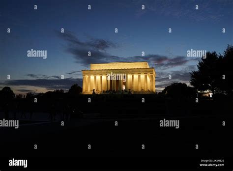 The Lincoln Memorial is a U.S. national memorial built to honor the ...