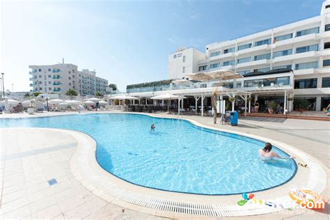 Odessa Beach Hotel Review: What To REALLY Expect If You Stay