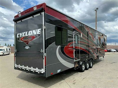 2013 HEARTLAND CYCLONE 4014 TOY HAULER - True RV True RV