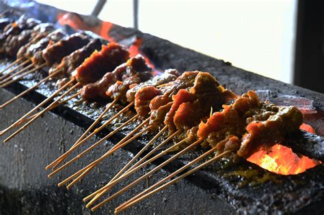 Five places known for their food: Satay at Kajang, Selangor | EdgeProp.my