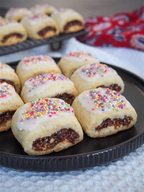 Cucidati (Italian fig cookies) - Caroline's Cooking